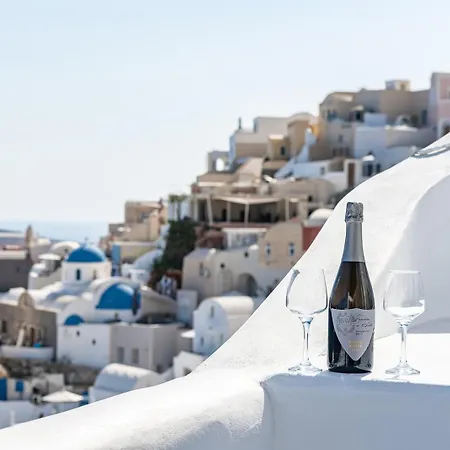 Three Domes Oia - An Iconic Collection Apartment Exterior photo