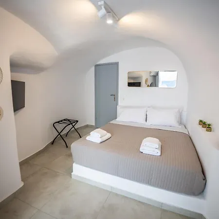 Three Domes Oia - An Iconic Collection Apartment Exterior photo
